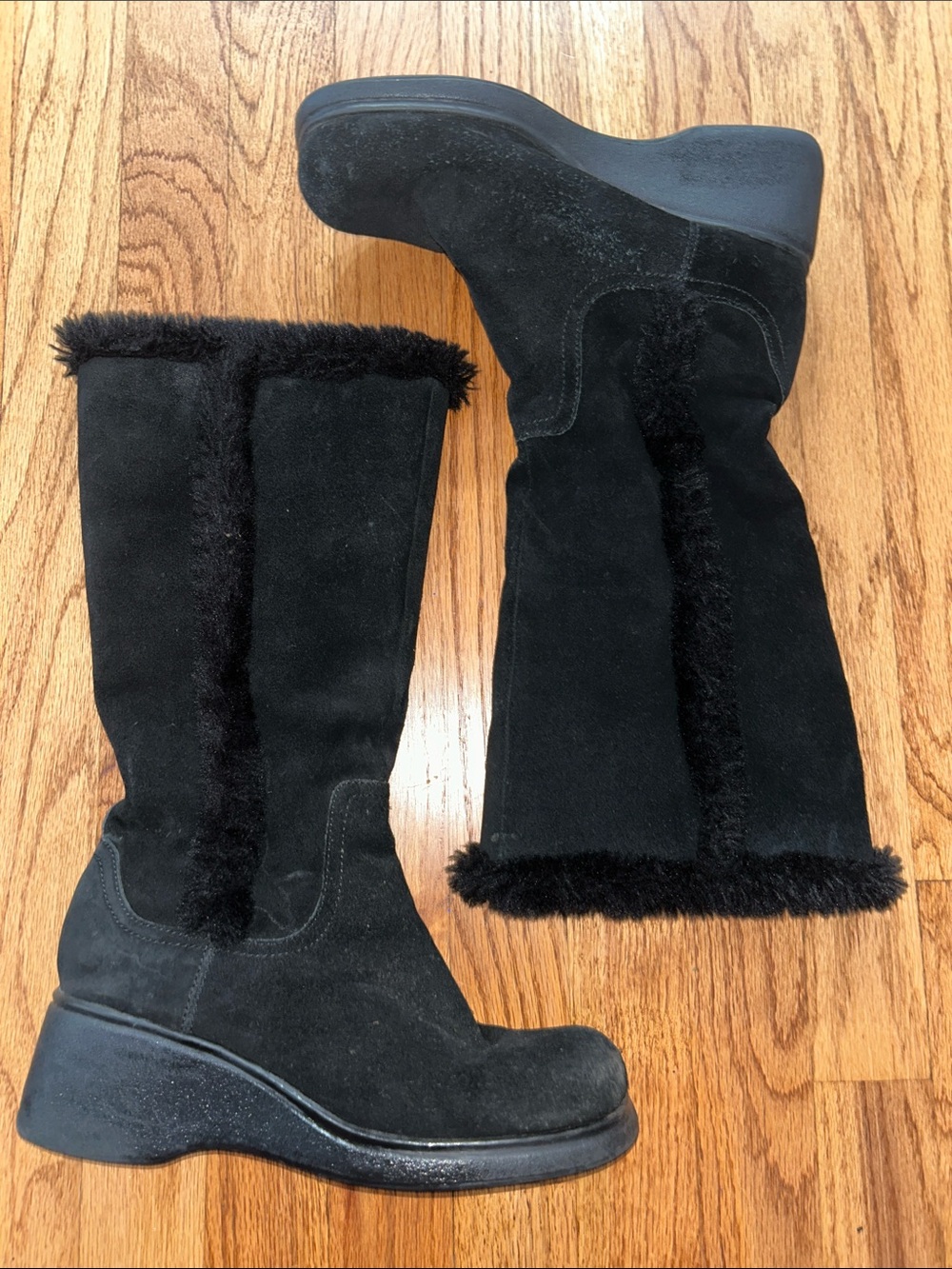 Bongo Vintage Y2K Fur Lined Wedge 90s Boots